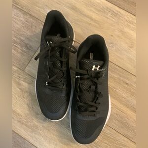 Under Armour 4D Foam sneakers. Size 7